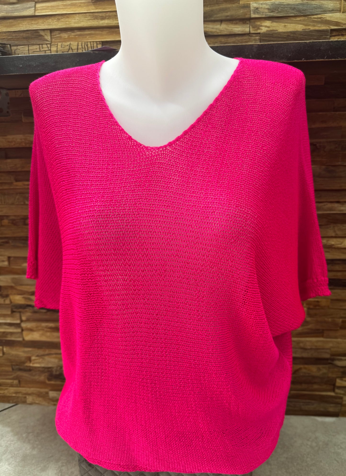 Pull fin, boutons dans le dos